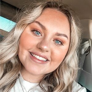 Meet your Posher, Macey
